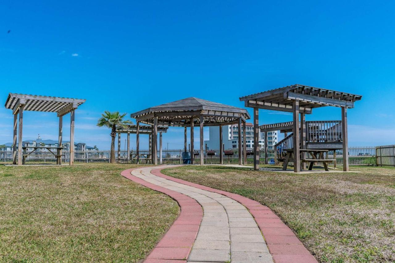 Steps To Pool And Beachamazing Views From Two Balconies Galveston Eksteriør billede